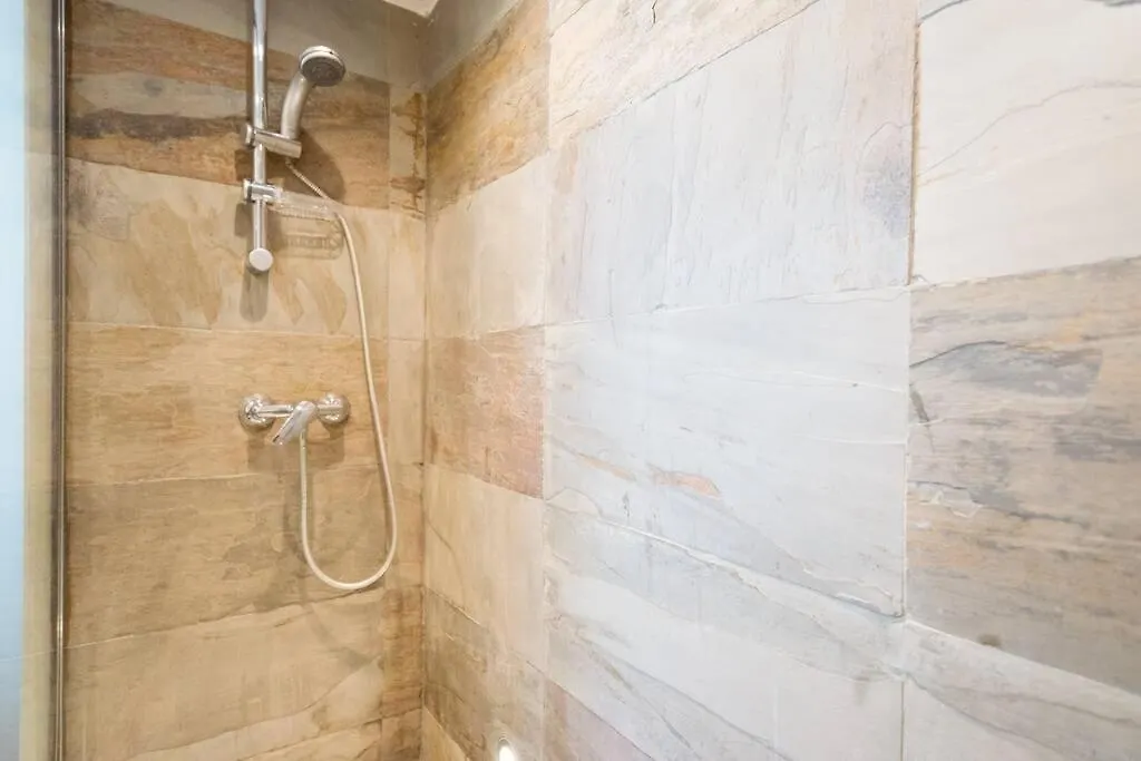 Tgh/ Atico Calle Victoria Malaga Apartment